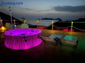 Palmaria Sky Bubbles Room - Image 2
