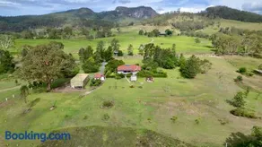 "Mansfield" Cottage Barrington - Quality Holidays for over 25 Years - Image 4