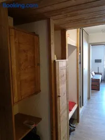 Grand T2 résidence avec piscine sauna - Image 2