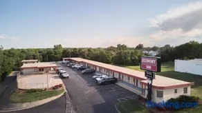 Economy Inn - Image 3