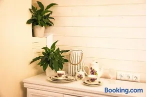 Cozy city studio apartment free parking - Image 4