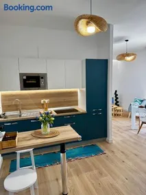 La Torre Apartments - Image 2
