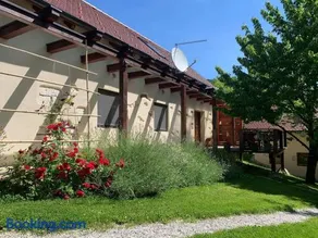 Holiday Home Luka 10 - Image 1