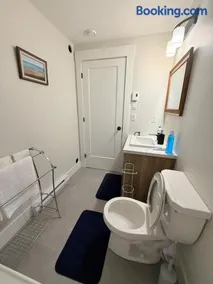Befitting Crown Suite - Image 3