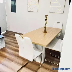 Bright 4BR2B Retreat Close to SDSU - Image 3