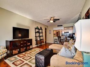 440 West Condo 1101N - Image 3