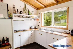Coastal Cottage Bicheno - Image 2