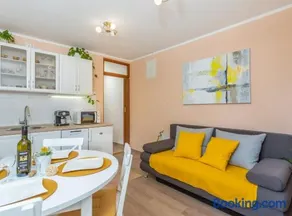 Sea & Mountain Apartment Dubi - Image 4