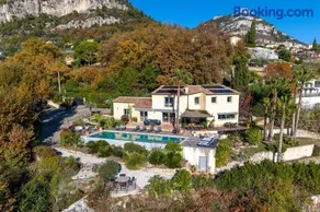 Entre mer et Esterel - Piscine, vue 6 suites - Image 1