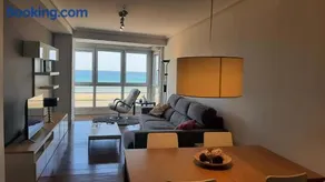 Bañeru 3 Vivienda en 1 línea de playa centro ciudad by Egona - Image 2