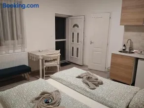EszE Vendégszoba - Image 3