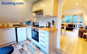 St Ives Bluebell Cottage - Image 2