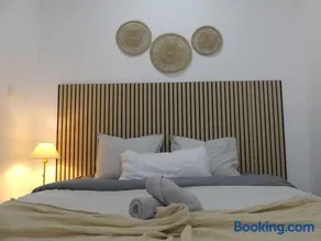 Cosy Appartement met Tuin in Centrum Antwerpen - Gratis Parking & WiFi - Image 1