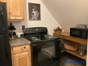 MOJO'S LOFT - Image 2