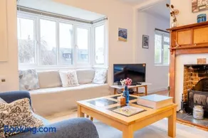 Chearsley Cottage - Image 3