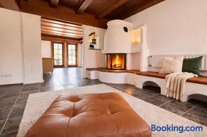 Traumhaftes Fachwerkhaus in Alleinlage mit Sauna und guter Verkehrsanbindung - Image 1