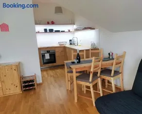 Moji Sousedi - Apartmán Červená - Image 3