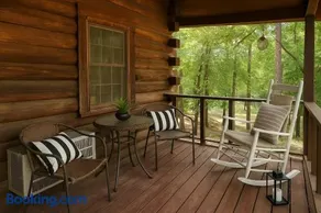 Hot Tub Retreat, Porch Swing, Grill & Free WiFi - Image 3