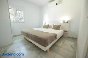 Gran villa con vistas al mar y piscina privada - Image 2