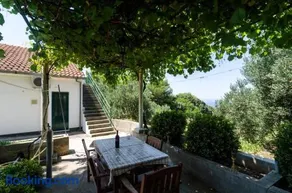 Holiday Home Blue Vineyard - Image 4