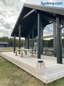 Black House Spithami - Image 2