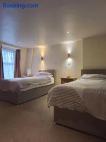 The Queens Inn - Image 3