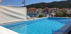 Pascal Villa 7 nights 1 free - Image 2