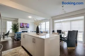 Your Perfect Getaway Master Bedroom - Image 2