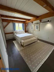 Relaxing Lodge Retreat - Image 3