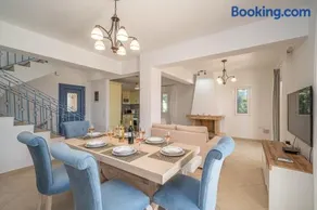 Villa Elaionas 2 in Svoronata village! - Image 3