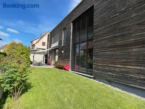 O'Connel Lodge - Image 1
