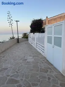 apartamento peñon de jolucar - Image 1