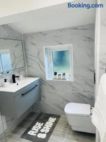 Luxury New Home - Image 3
