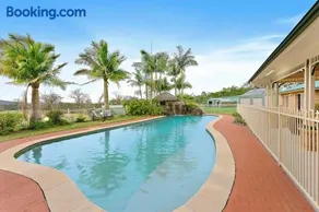 Wyee Farm Stay - Family Escape - Sleeps 12 in Wyee - Image 4