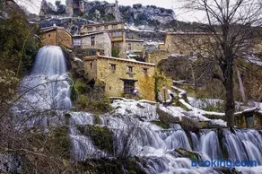El Salto del Agua Auténtico El Molino de la Cascada Orbaneja - Image 2