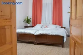 Erzsébet Vendégház és Apartman - Image 3
