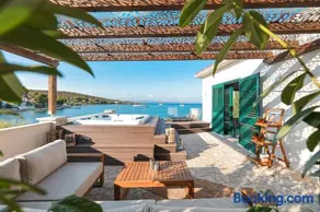 Villa Mare Vista - Image 1