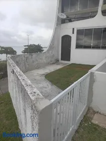 Apartamento 2 quartos térreo com passarela exclusiva para orla - Image 2