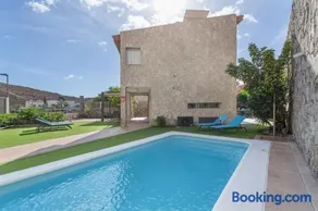 Pure luxury and comfort La Oliva - Image 1