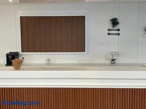 Hotel Clermont Airport - Image 3