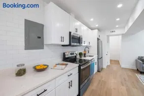 2BR Near Union Market Capitol HillUnion Station - Image 1