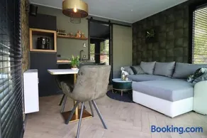 Loo Mare - Floating Tiny House All inclusive - Image 3