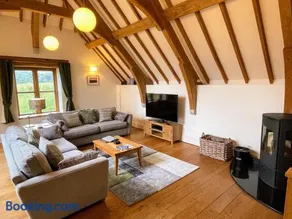The Oak Barn - Image 3