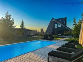 Zoe Luxury House - Image 1