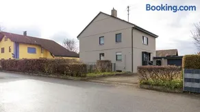 Luxx Home MM, Airport - Parkplatz - Küche - Balkon - Image 3