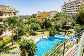 SAT2 - Modern 2 bedroom apartment with ocean view - Image 5