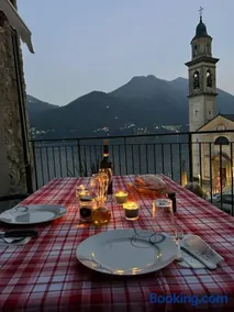 The Terrace on Lake Como - Image 1