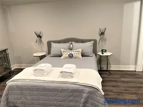 Apartment in Olde Town Bluffton - Image 2