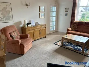 6 Northgate Vennel, Peebles - Image 1