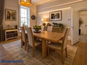 Devington Mansion House Apartment - Image 3